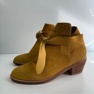 Huma Blanco Anthropologie yellow gold Suede Ankle Tie Boot Booties 36 6